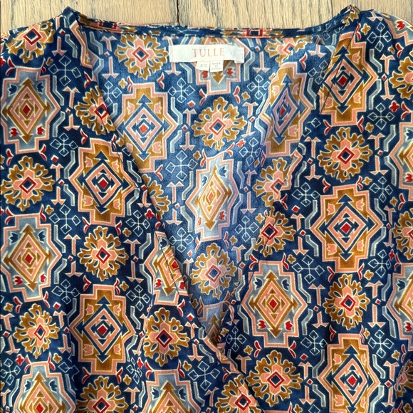 Tulle Brand Women’s Patterned Wrap Top Size X-Small - Picture 6 of 11
